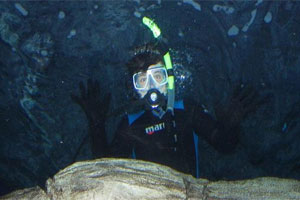  Josh practices scuba diving for Journey 2 in Hawaii (2010)