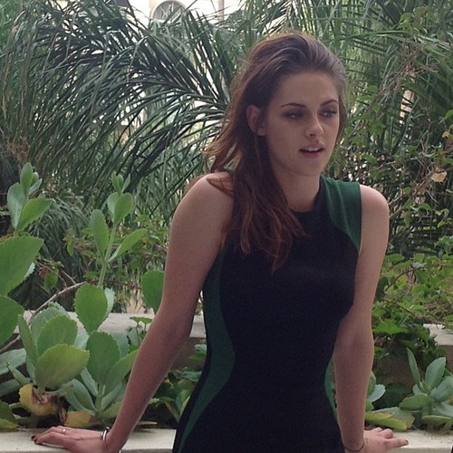  Kristen during an LA press hari for "The Twilight Saga: Breaking Dawn, Part 2".