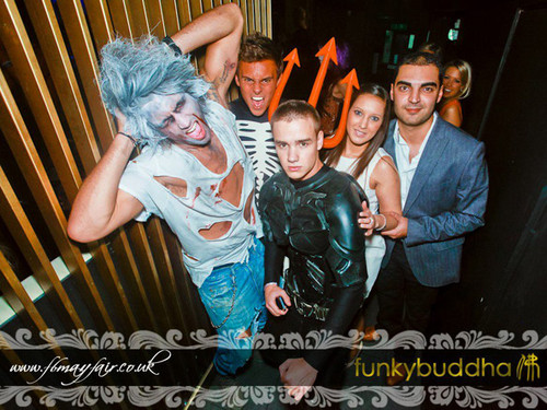  Liam Dressed As बैटमैन At Funky Buddha