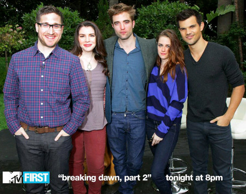 MTV First: Kristen, Rob, Taylor and Stephenie Meyer interviewed by Josh Horowitz - 01/11/12.
