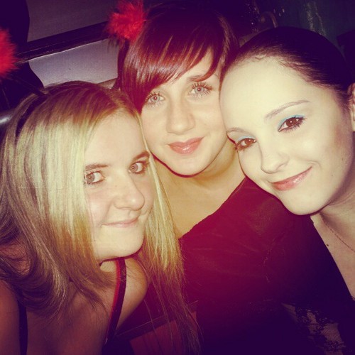  Me, 夏洛特 & Tania On A Girlz Nite Out In BFD ;) 100% Real ♥