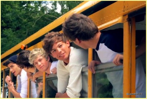  One Direction Take Me প্রথমপাতা photoshoot 2012