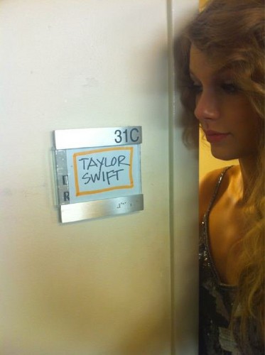  Taylor nhanh, swift <3