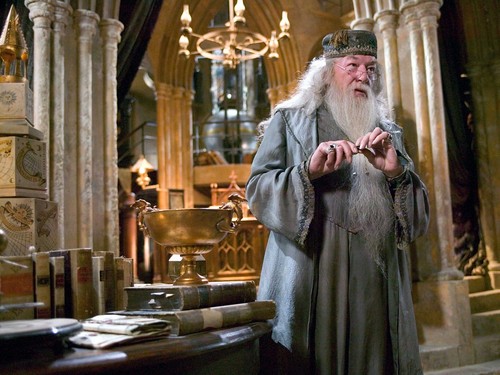  Albus Dumbledore দেওয়ালপত্র