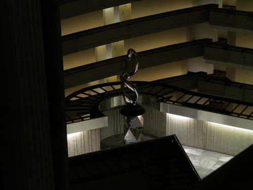  Catching apoy set in the interior of the Atlanta Marriott Marquis hotel