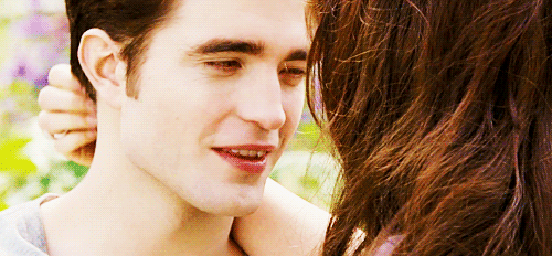  Edward & Bella Cullen