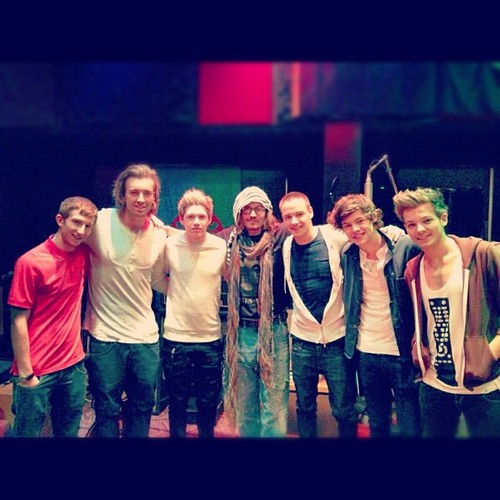  Johnny & One Direction