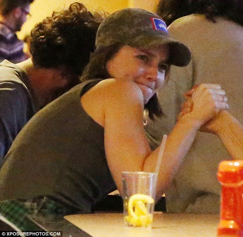  Leighton Meester out with বন্ধু at PinzBowling Alley California