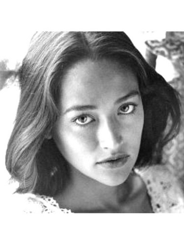  Olivia Hussey - Young (Same Photo, different angles)