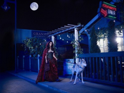  Once Upon a Time - Season 2 - Cast Promo Photos- Red Riding cappuccio