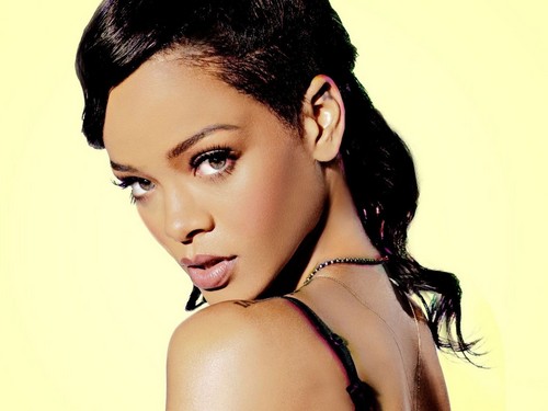  Rihanna SNL