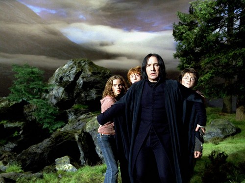  Severus Snape kertas dinding