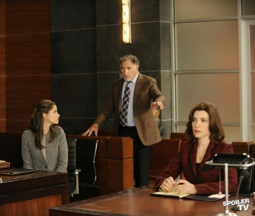  The Good Wife - Episode 4.08 - Here Comes the Judge - Promotional चित्र