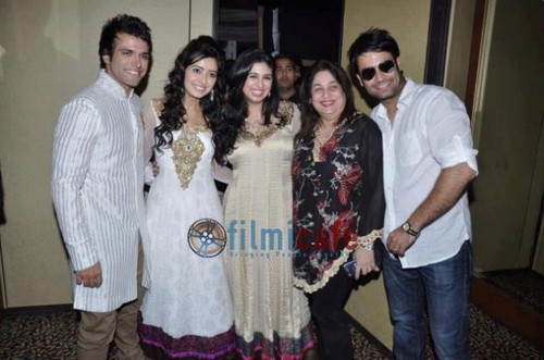  Vivian with vahbbiz,Rithvik ,Asha Negi