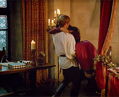  Arthur and Guinevere: Embrace (4)