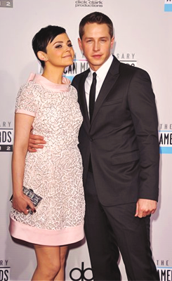  Ginnifer Goodwin and Josh Dallas at the 2012 American musique Awards