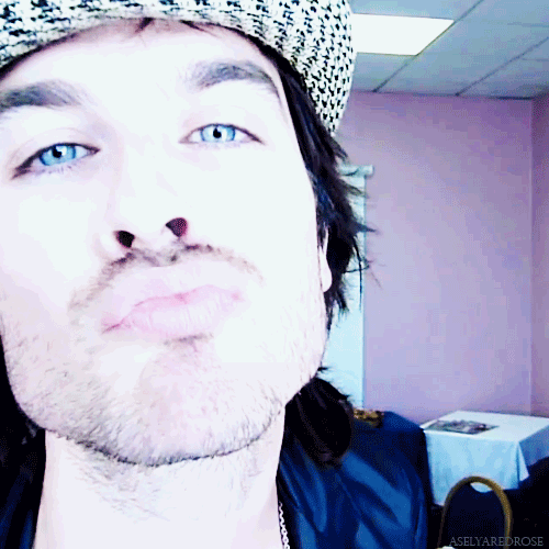  Ian sends his kissss :* <3 :">