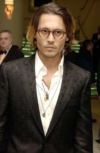  Johnny Depp during 2004 BAFTA Awards - Inside Arrivals at The Odeon Leicester Square in London, Unit