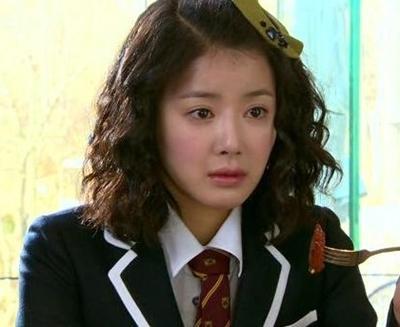  Lee Si Young as Oh Min Ji in Boys Over Blumen