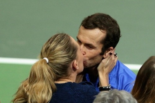  Nicole kisses Radek after match