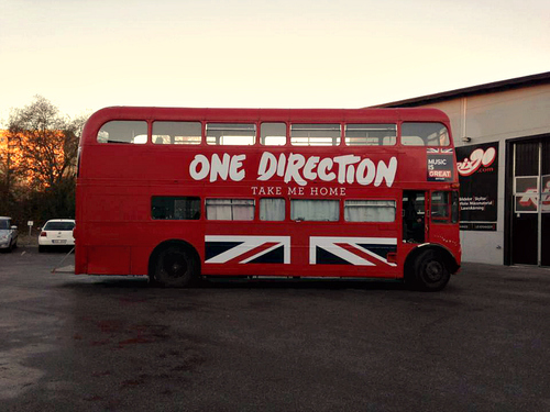 Take me home tour bus 