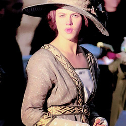  Jessica Brown Findlay on set of Winter’s Tale, December 4, 2012