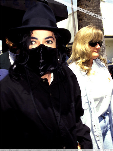  Michael Jackson & Debbie Rowe 1997