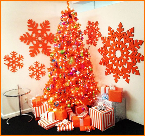  Nickelodeon Decorates For The Holidays