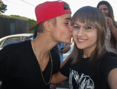 Justin With Fans