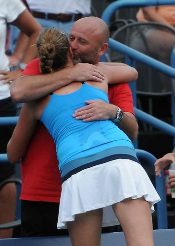 Kvitova kiss with coach