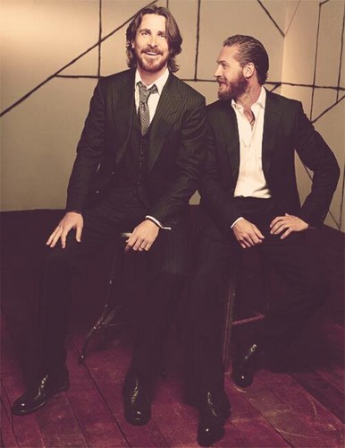  Tom with Christian Bale चित्र Shoot