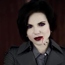  Vampire Gina