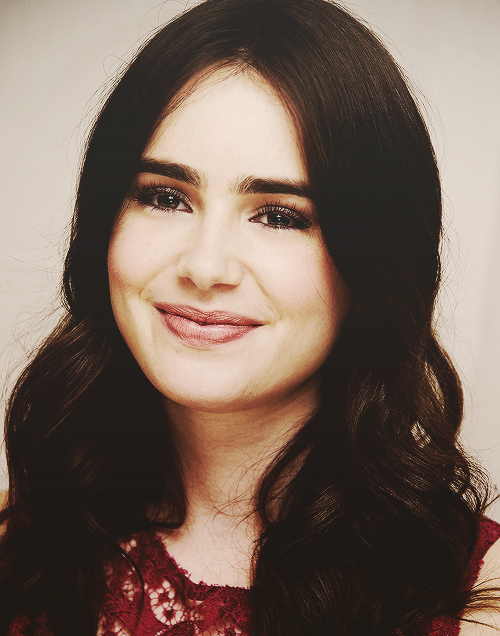 Lily Collins - Lily Collins Photo (33299979) - Fanpop