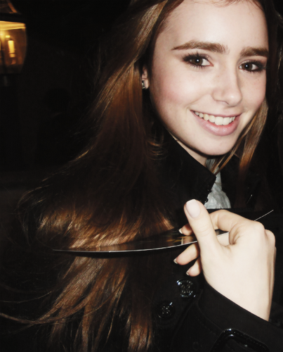  ♔ lily collins..