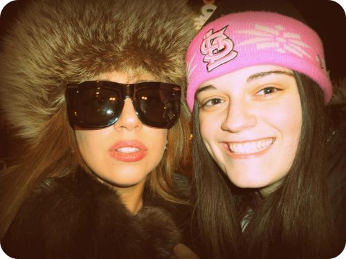 Gaga out in Chicago (6th Jan)