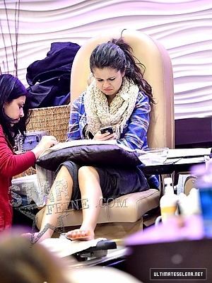  Selena AT Nail Spa