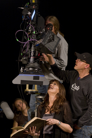 Amanda Tapping as director in Sanctuary