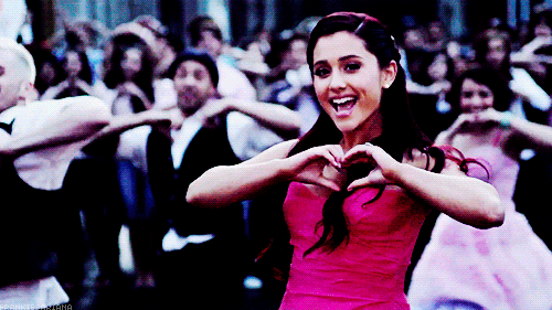  Everybody put your hearts up<3