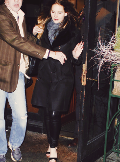  Jennifer leaving the SNL after party, January 19