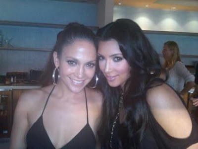  Kim Kardashian & Jennifer Lopez [2009]