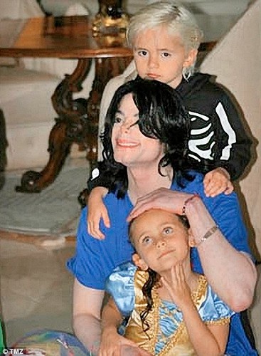  Michael and his kids!!!!