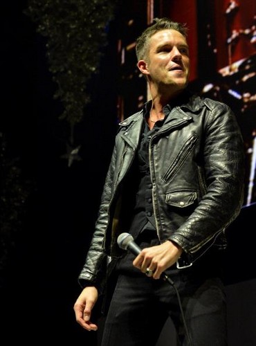  The Killers @ KROQ's Acoustic giáng sinh 2012