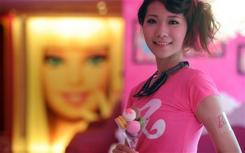  Barbie Cafe on Taipei, Taiwan
