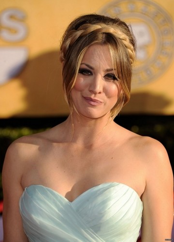  Kaley @ 18th Annual Screen Actors Guild Awards