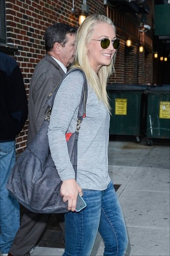  Kaley visiting "The Late mostra with David Letterman"
