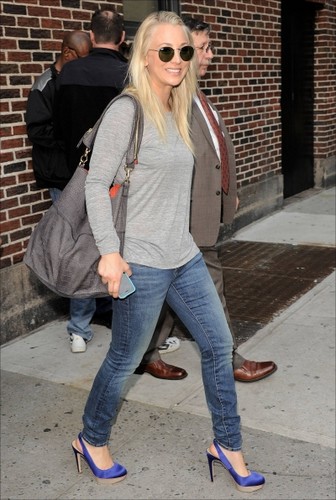  Kaley visiting "The Late toon with David Letterman"