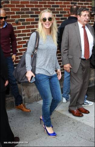 Kaley visiting "The Late Zeigen with David Letterman"