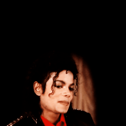  MJ IS LOOKING AT YOU AND LICKING HIS LIPS!!!
