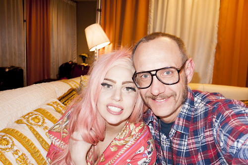  foto's of Gaga door Terry Richardson