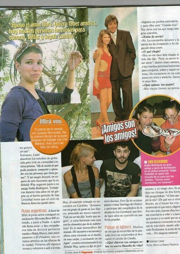  Revista Paparazzi -CAMILA BORDONABA 19.08.2011